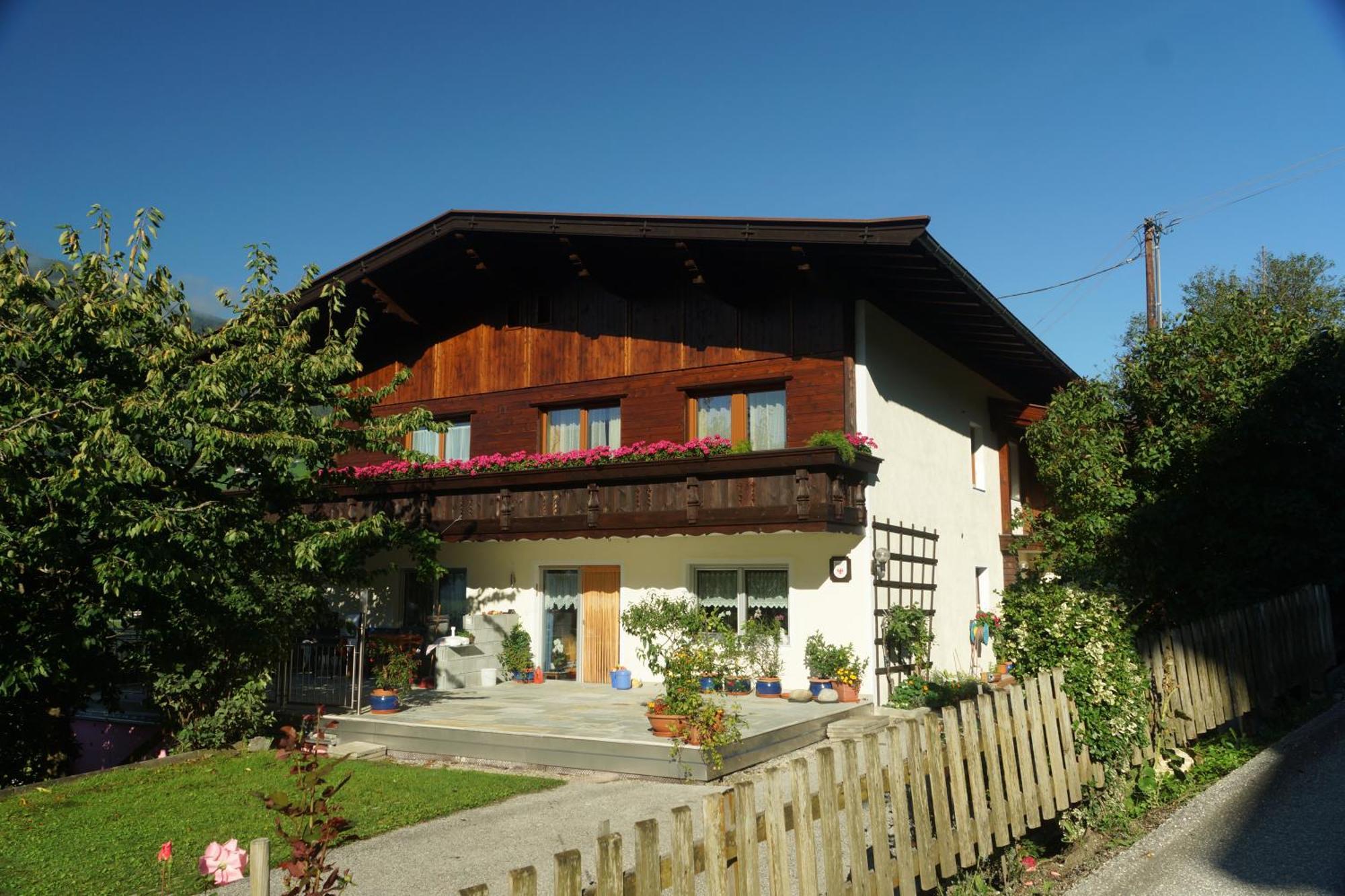 Ferienwohnung Zillertal - Haus Dichtl Stummerberg Екстериор снимка