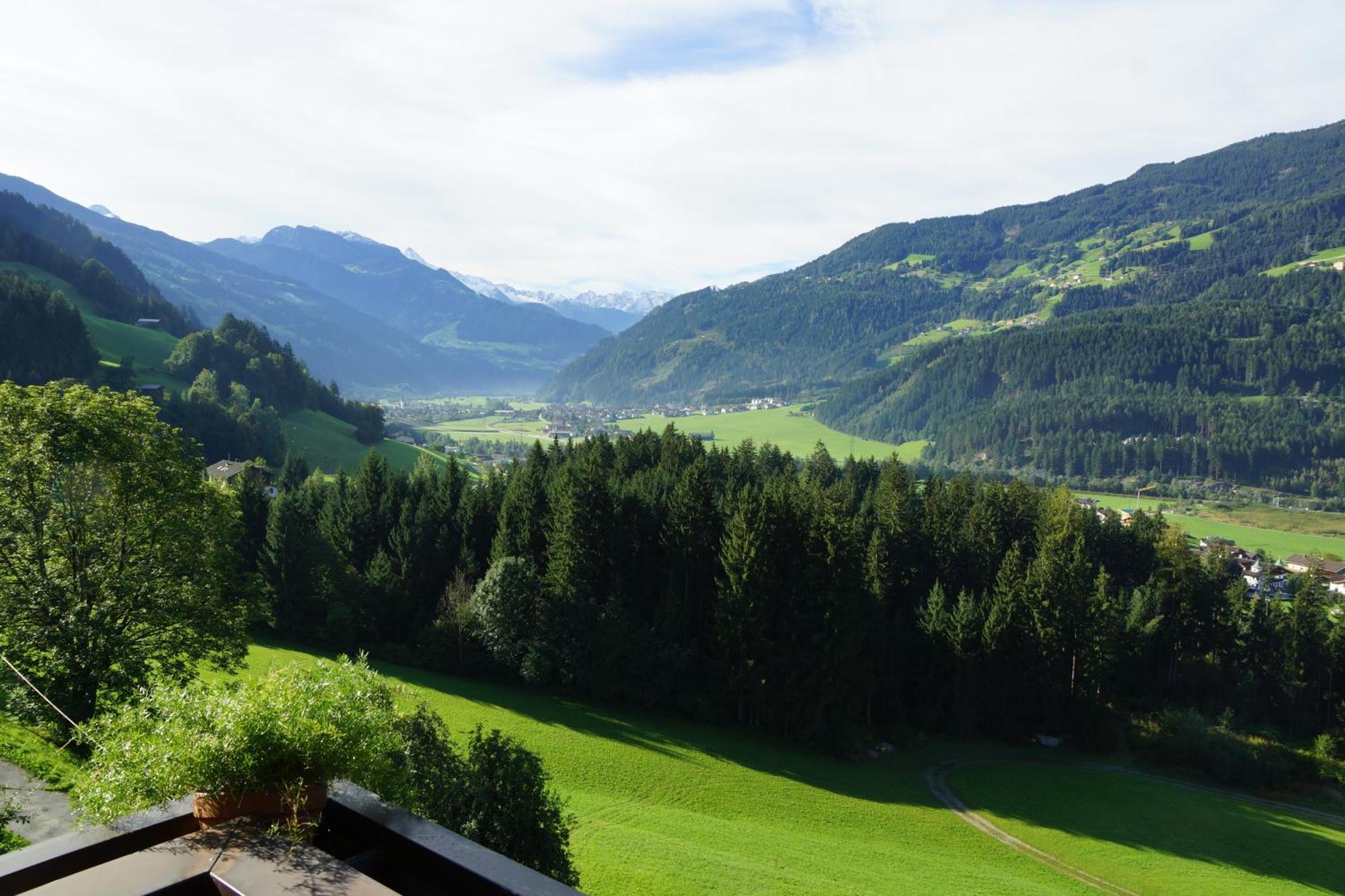 Ferienwohnung Zillertal - Haus Dichtl Stummerberg Екстериор снимка