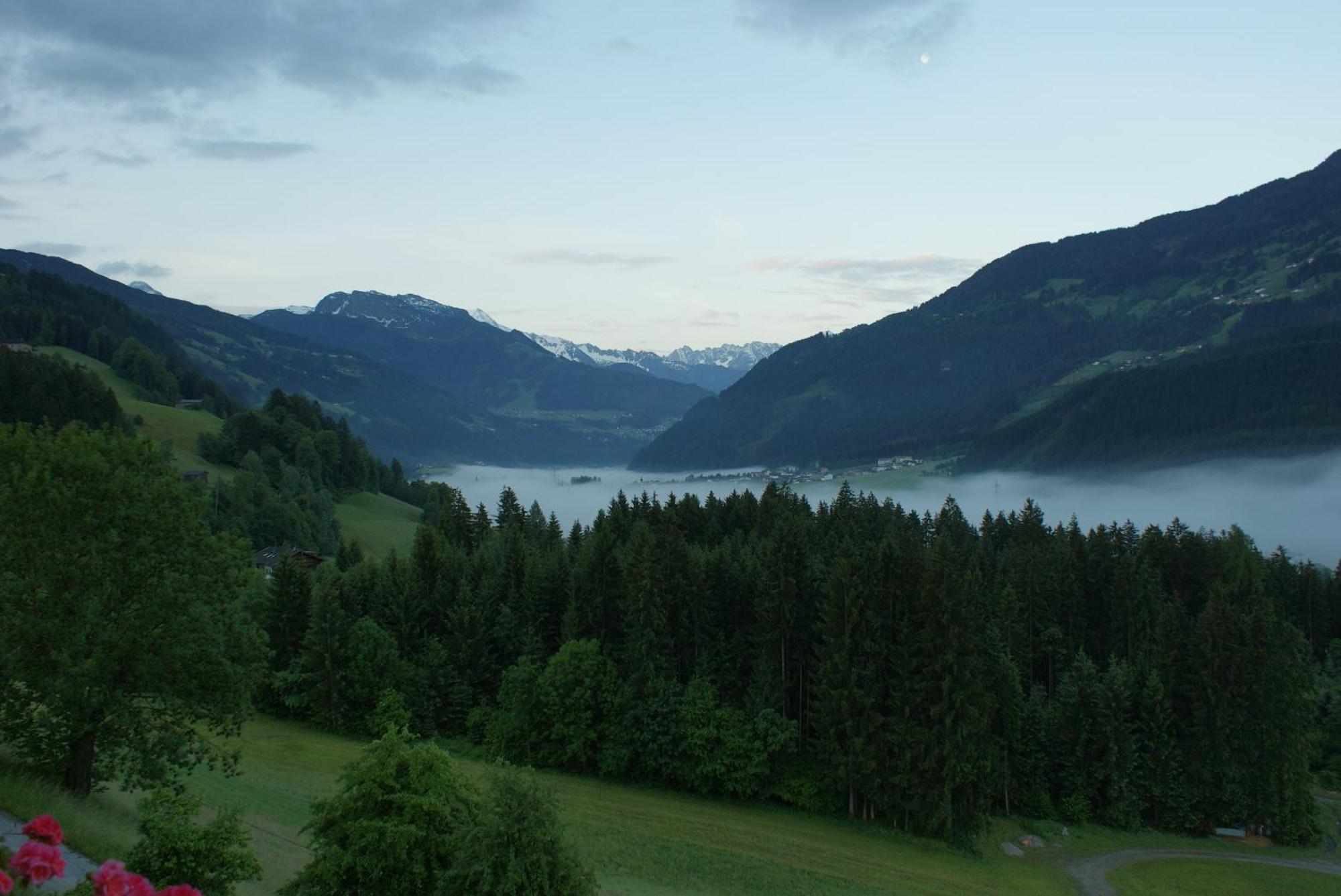 Ferienwohnung Zillertal - Haus Dichtl Stummerberg Екстериор снимка