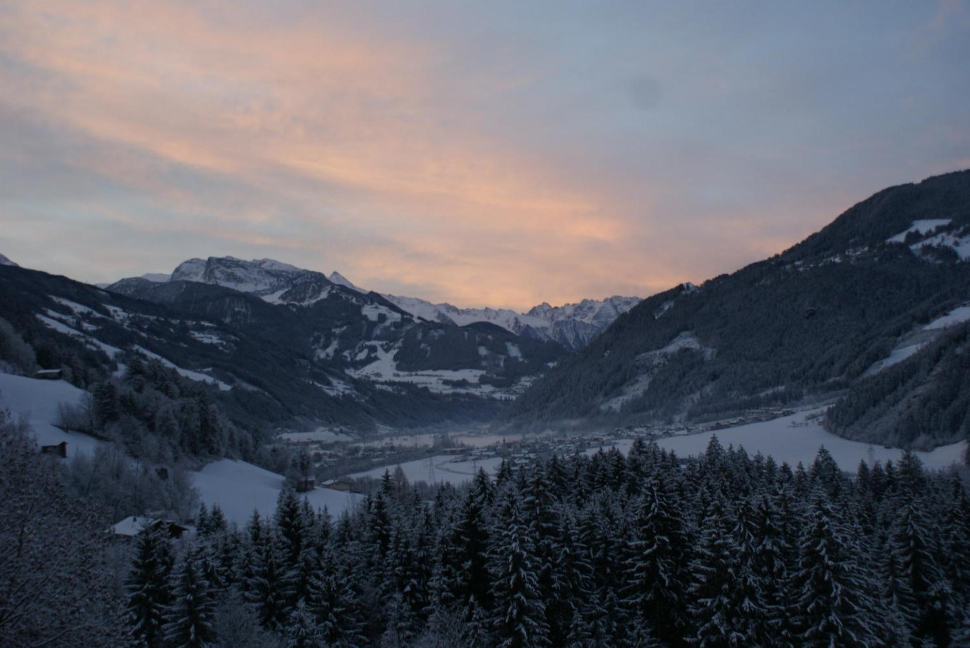 Ferienwohnung Zillertal - Haus Dichtl Stummerberg Екстериор снимка